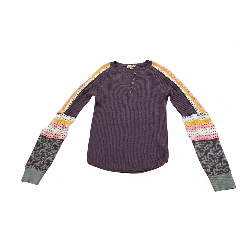 Mystree Dark Purple w/Pink, Yellow, White, Green Arm Pattern NWT Henley Sz Small